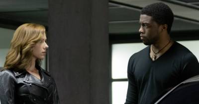 Lộ cảnh giữa Black Panther và Black Widow bị cắt khỏi Civil War