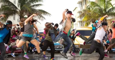 Step Up 4, Họa bì 2 khuấy động rạp chiếu Việt tháng 8