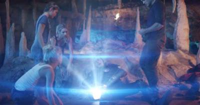 Bẫy Thời Gian và những chuyến du hành vượt thời gian không bao giờ nhàm chán