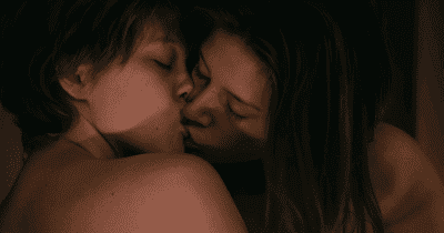 5 bộ phim về LGBTQ+ khiến bạn rơi nước mắt