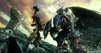 Yếu tố để hồi sinh Cybertron đã được hé lộ qua Super Bowl của Transformers 5?
