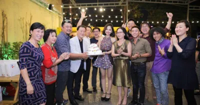 Em Là Bà Nội Của Anh đường đua đến 100 tỷ đồng