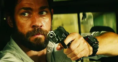 Những người lính thầm lặng của Michael Bay