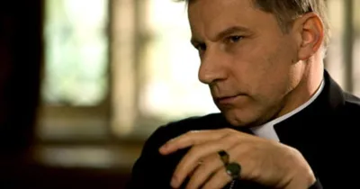 Simon McBurney gia nhập The Conjuring 2