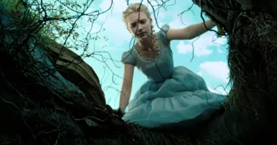 Alice Through The Looking Glass, cuộc chạy đua cùng thời gian để cứu Hatter