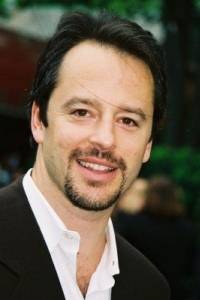 Gil Bellows
