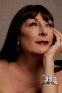 Anjelica Huston