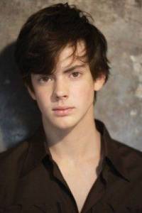 Skandar Keynes