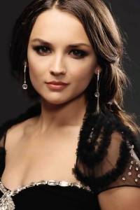 Rachael Leigh Cook