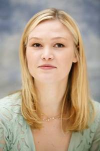 Julia Stiles