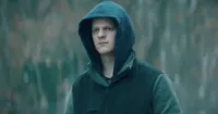 Lucas Hedges và Julia Roberts tái hợp trong teaser trailer Ben Is Back