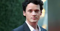 Anton Yelchin qua đời vì tai nạn giao thông