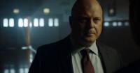 Gotham season 3 - Sự điên loạn là trọng lực, chỉ cần một cú đẩy!