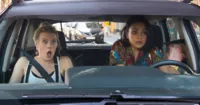 ‘Thiên nga đen’ Mila Kunis vô tình mắc kẹt giữa làn đạn trong trailer Bạn Trai Cũ Tôi Là Điệp Viên