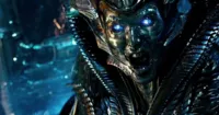Quintessa nổi trận lôi đình trong Tv spot mới của Transformers: The Last Knight