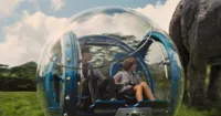Jurassic World hé lộ diện mạo của Indominus Rex và tiểu đội của Chris Pratt