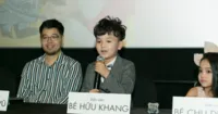 Bé Hữu Khang xúc động oà khóc trong buổi họp báo Chú Ơi, Đừng Lấy Mẹ Con