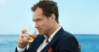 Fantastic Beast and Where to find Them 2 - Jude Law hóa thân thành Albus Dumbledore