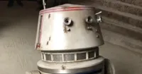 Jon Favreau hé lộ hình ảnh của R5-D4 trong series The Mandalorian