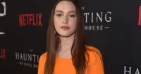 Nữ diễn viên Victoria Pedretti được mời tham gia vào You mùa thứ 2