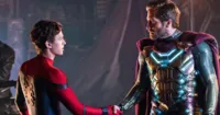 Người Nhện Xa Nhà - Mysterio trở thành anh hùng là hướng đi đúng với truyện tranh