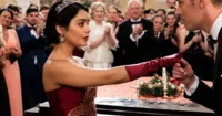Phim Giáng Sinh - Vũ trụ phim điện ảnh Giáng Sinh bí ẩn của Netflix?