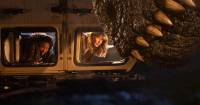 Thế Giới Khủng Long: Lãnh Địa (Jurassic World: Dominion) - Chris Pratt bất chấp nguy hiểm giải cứu khủng long trong trailer mới