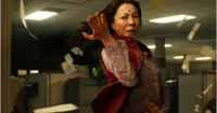 [REVIEW] Everything Everywhere All At Once - Siêu phẩm đa vũ trụ thấm nhuần tình người