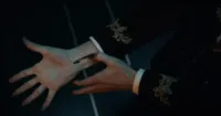 Lời Mời Đến Địa Ngục (2022) - Làm mới câu chuyện ma cà rồng cổ điển trong một đám cưới kinh hoàng