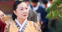 Dưới Bóng Trung Điện – Khám phá thế lực hùng mạnh của dàn nữ nhân chốn hậu cung
