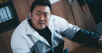Vây Hãm Không Lối Thoát - Ma Dong Seok trở lại với hành trình truy bắt tội phạm