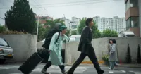 Kang Dong Won đảm nhận vai chính trong phim Thanh Gươm Trừ Tà