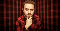 Alex Hirsch ký hợp đồng với Netflix