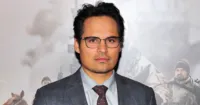 Fantasy Island – Michael Pena thủ vai Mr. Roarke