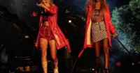 Trailer gắn nhãn R của Assassination Nation là một lời châm biếm xã hội đầy máu me và điên loạn