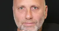 Yossi Ghinsberg nói về trải nghiệm của Hiểm Họa Rừng Chết