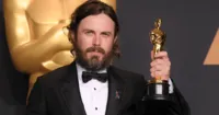 Quyển sách nổi tiếng năm 1965 của John Williams sẽ xuất hiện trên màn ảnh rộng