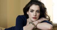 Anne Hathaway vừa diễn xuất vừa sản xuất phim trong The Shower