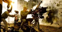 Đạo diễn Transformers 4 không quan tâm phim bị chê