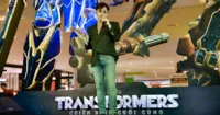 Sơn Tùng MTP xuất hiện cực ngầu trong sự kiên ra mắt Transformers: Chiến Binh Cuối Cùng