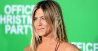 Jennifer Aniston tham gia vào phim hài tuổi teen
