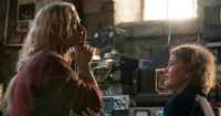 Vợ chồng Emily Blunt tung trailer phim Vùng Đất Câm Lặng đầy ám ảnh