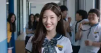 Hé lộ hình ảnh đầu tiên của Jung Chaeyeon trong drama to. Jenny sắp tới của đài KBS