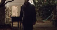 Halloween tung poster "tình tứ" của Laurie Strode và Michael Myers