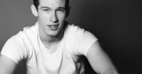 Callum Turner chính thức góp mặt trong Fantastic Beasts 2