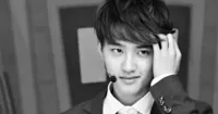 D.O. của EXO tiết lộ hình xăm để chuẩn bị cho phim điện ảnh Room 7