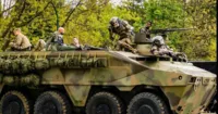 Tiếp tục hé lộ những hình ảnh nóng hổi từ phim trường The Predator
