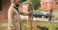Lennie James ngừng nói chuyện với người thân để bảo toàn bí mật cho phim
