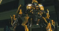 Bumblebee Movie được nhà sản xuất so sánh như The Iron Giant