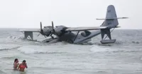 Máy bay rớt khi quay phim Men Of Courage